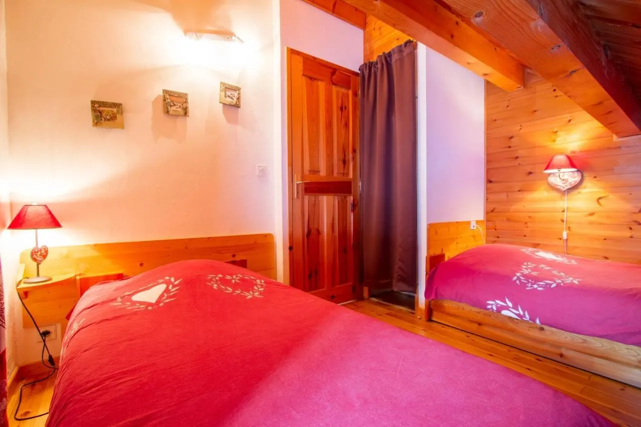 Chalet Le Melezin Hameau Des Chazals Nevache Hautes Alpes Villa